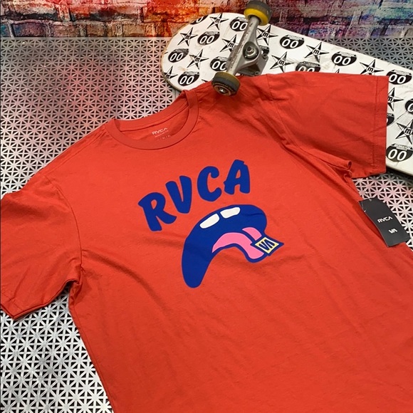 RVCA Other - RVCA TEE